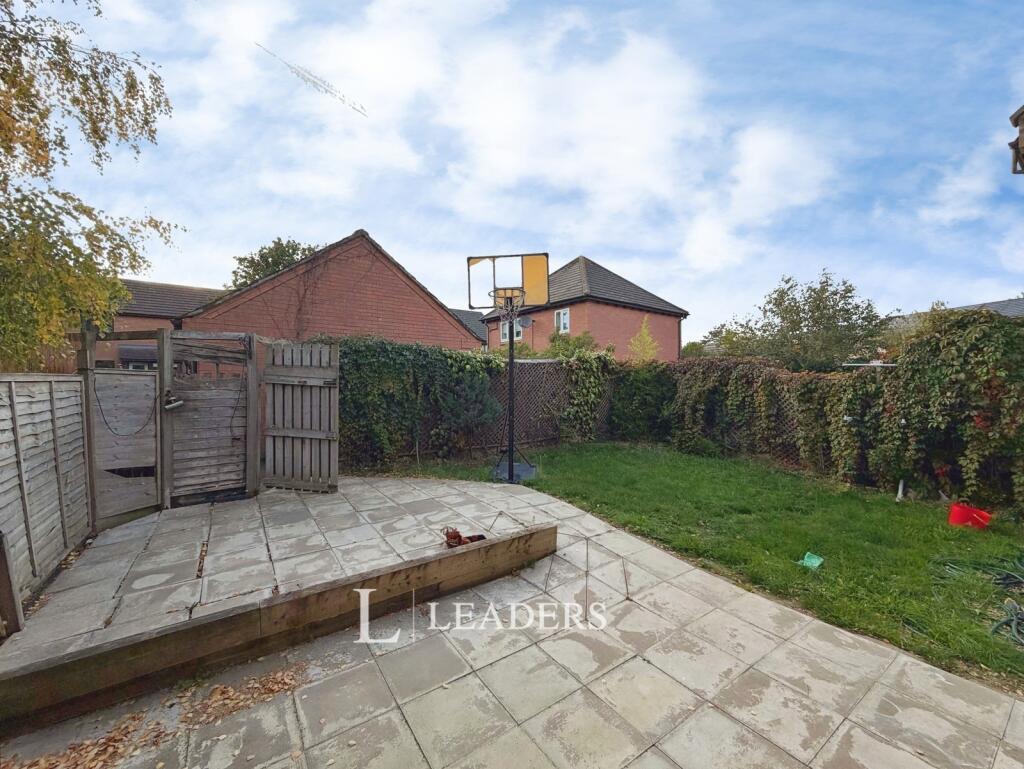 Swanwick Lane, Broughton, Milton Keynes photo 4