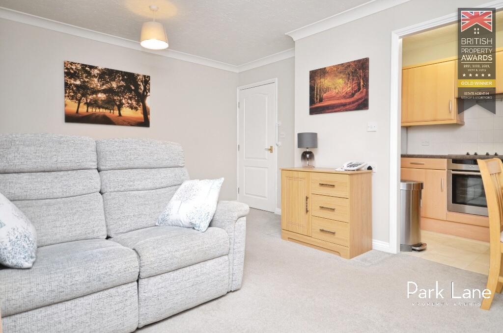 Windhill, Bishop's Stortford, Hertfordshire, CM23 photo 4