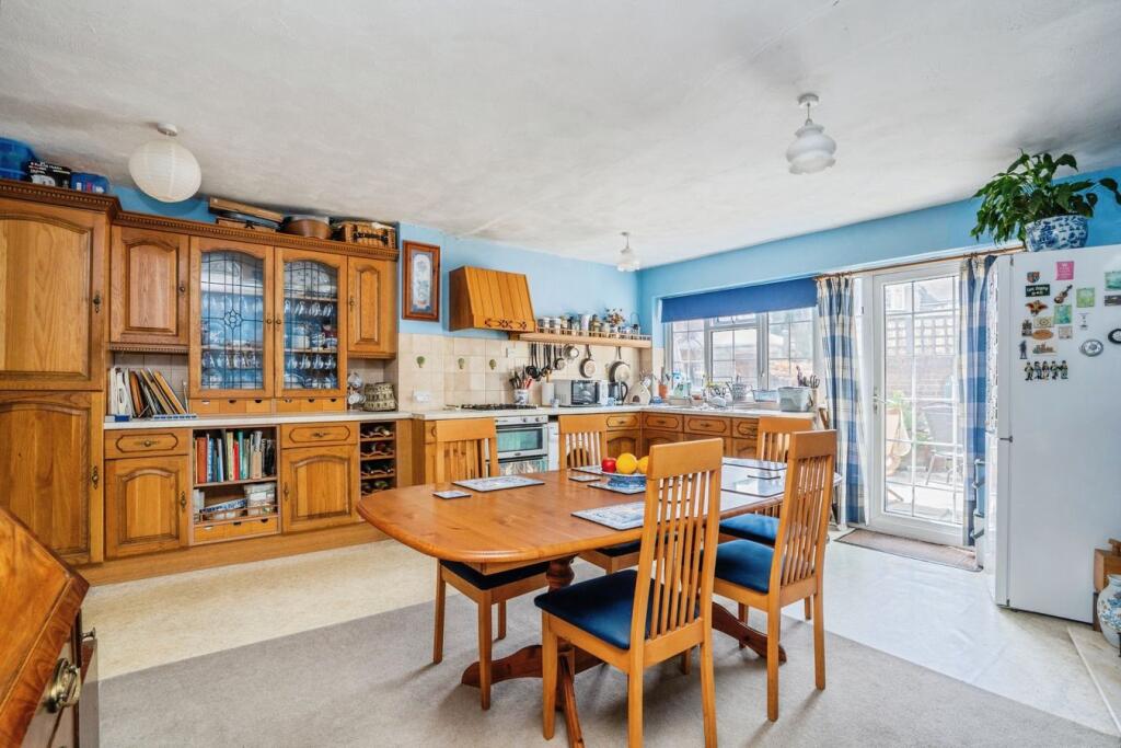 House in Portsmouth - View 3