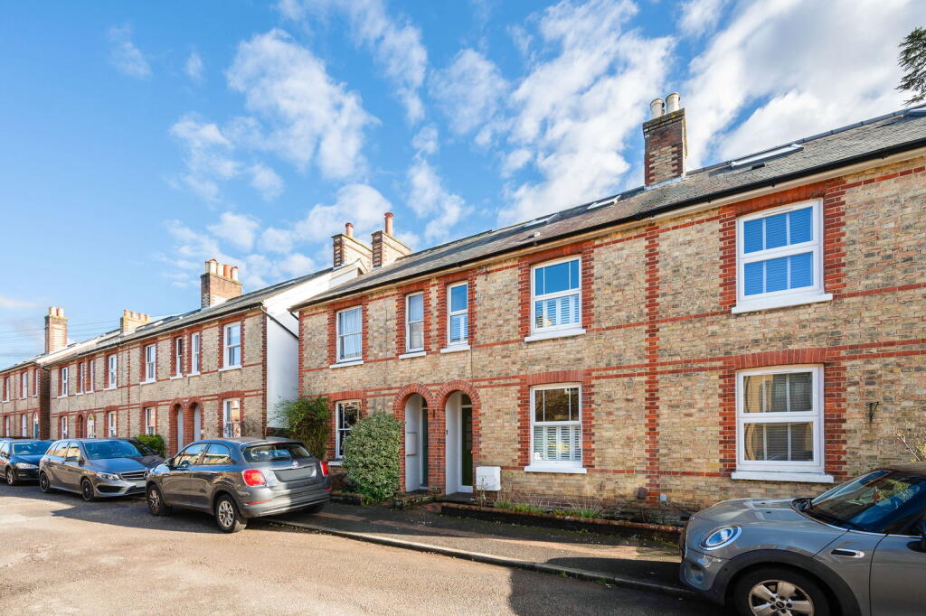 Main image of property: Norbury Road, Reigate