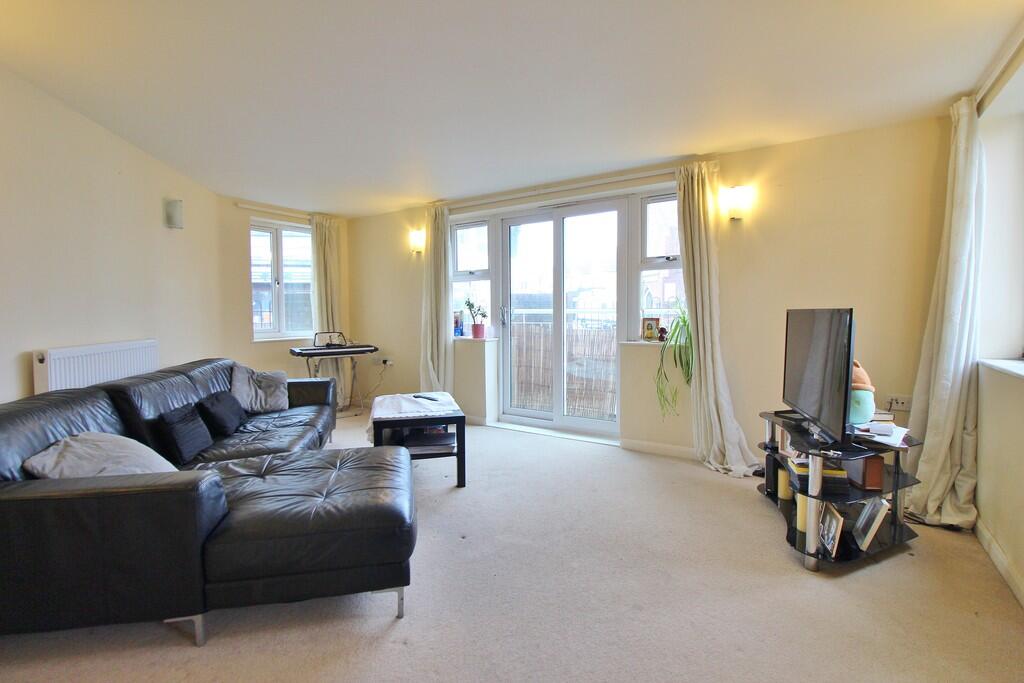 Apartment in Portsmouth - View 2
