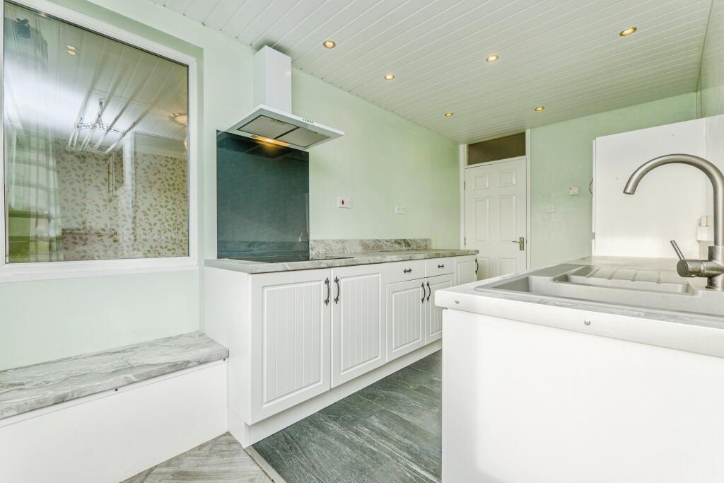 Park Road, Barry, CF62 photo 4