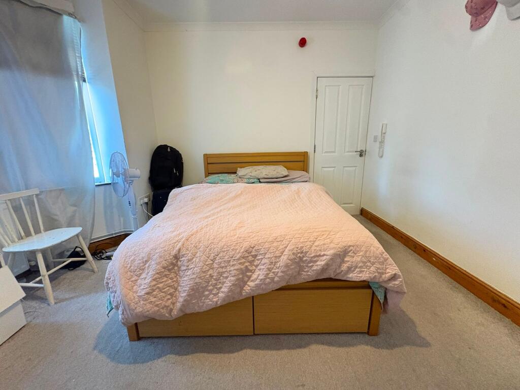 Main image of property: 33 Church Hill Road, Oxford, OX4