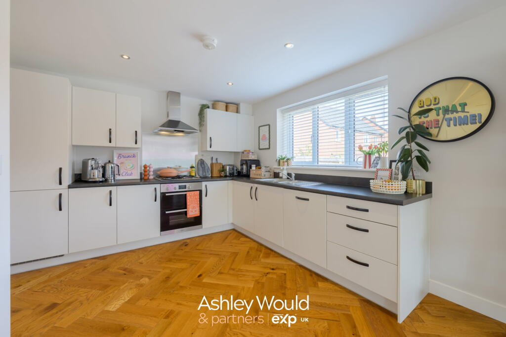 House in Dudley - View 5