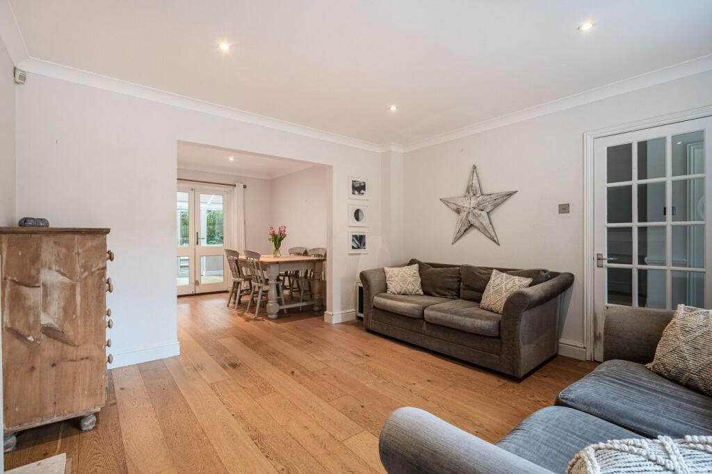 The Farriers, Bramley, GU5 0HN photo 4
