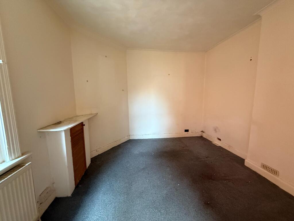Apartment in Bournemouth, Springbourne - More