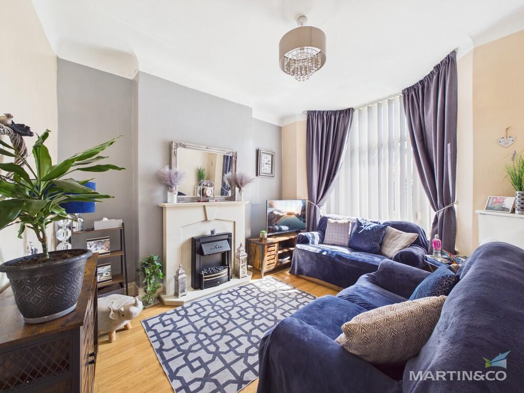 108, Whitford Road , Birkenhead photo 2