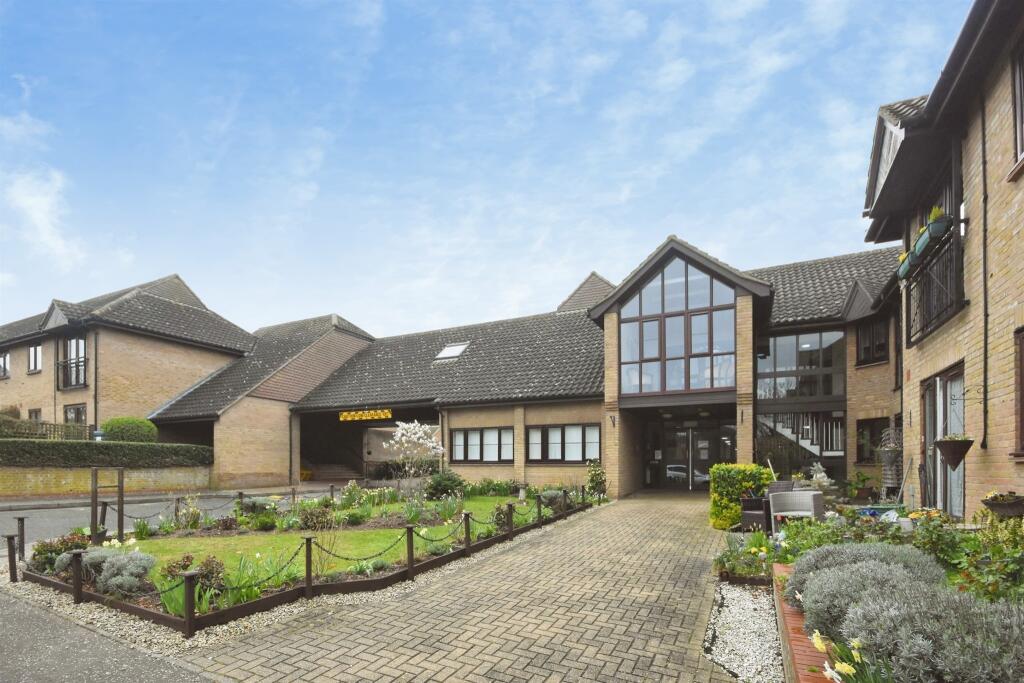 Main image of property: Kingfisher Lodge, Great Baddow, CHELMSFORD