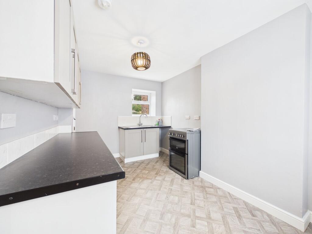 Front Street, Driffield, YO25 - More