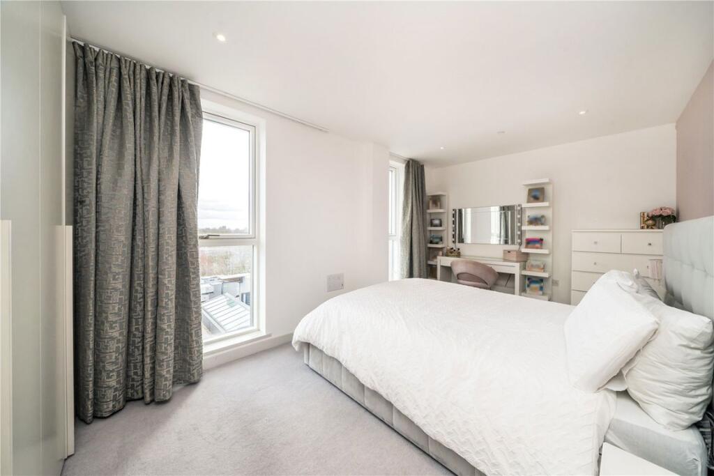 Apartment in London - View 4