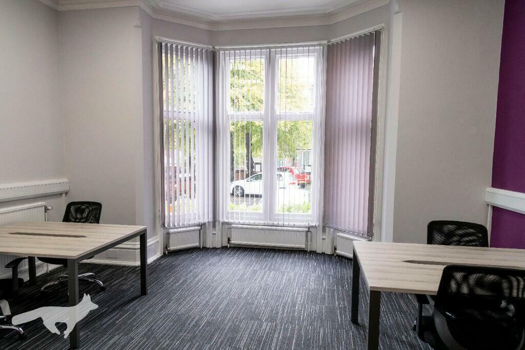 Office: Up to 7 Desks