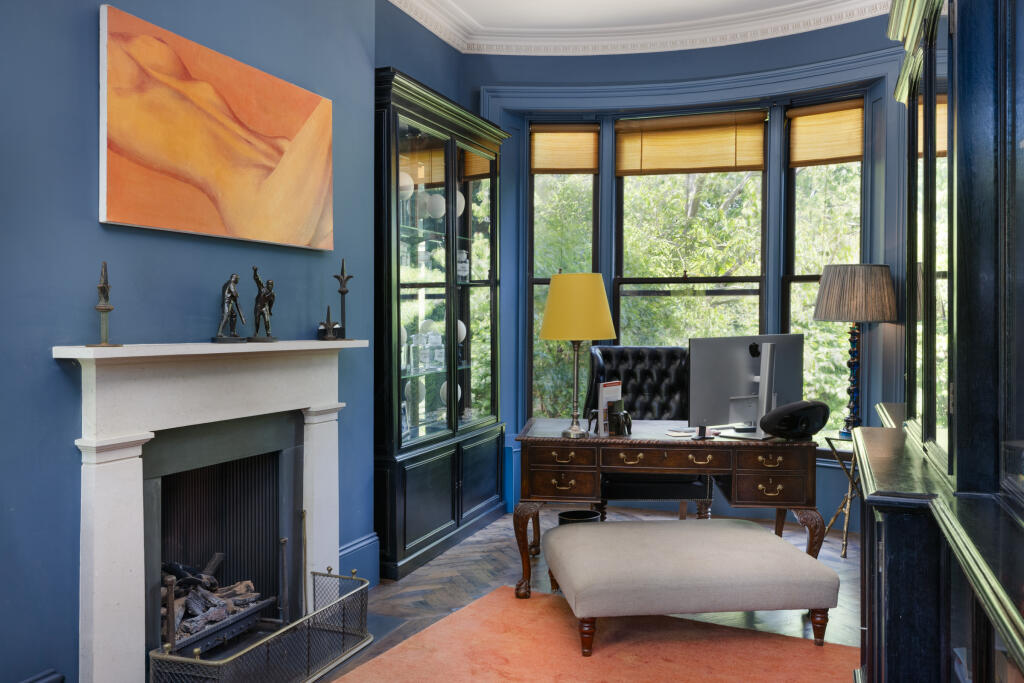 House in London - View 5