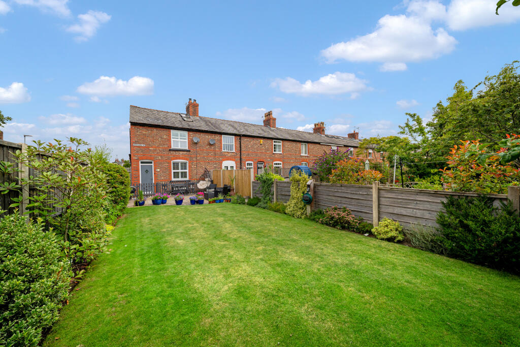 House in Lymm, Warrington - View 4