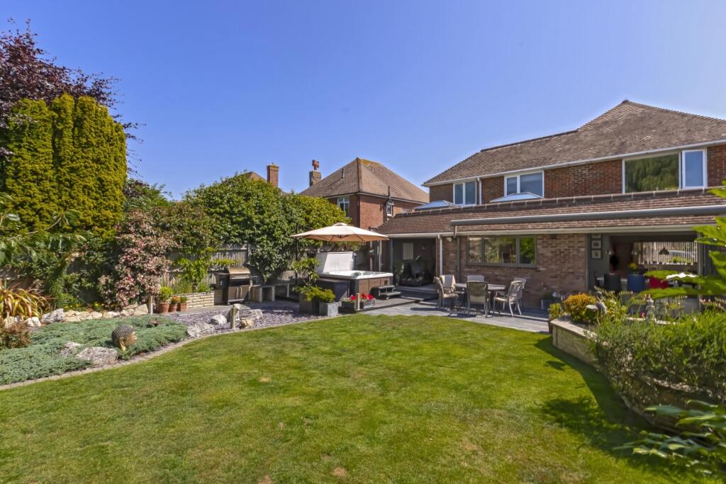 Sea Lane, Goring-by-Sea, Worthing, BN12  photo 4