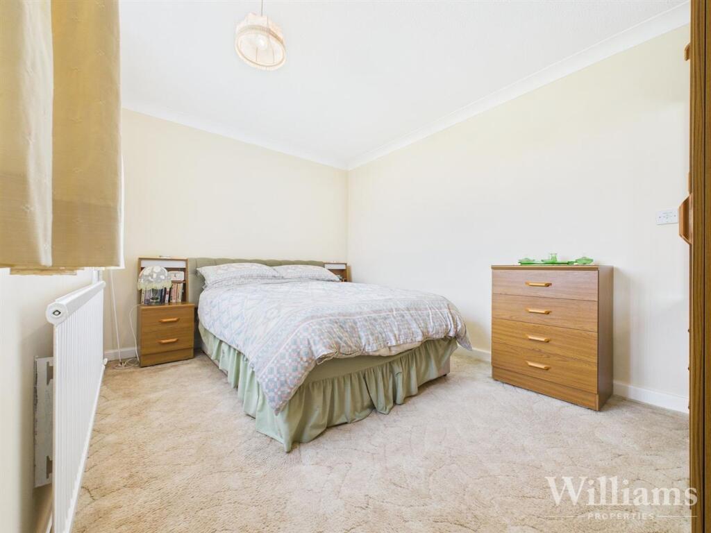 House in Aylesbury, Bedgrove - View 6