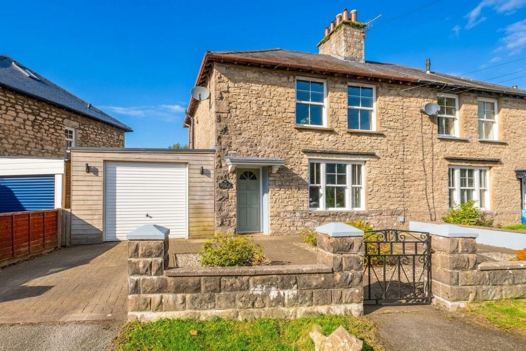 House in Kendal, Netherfield