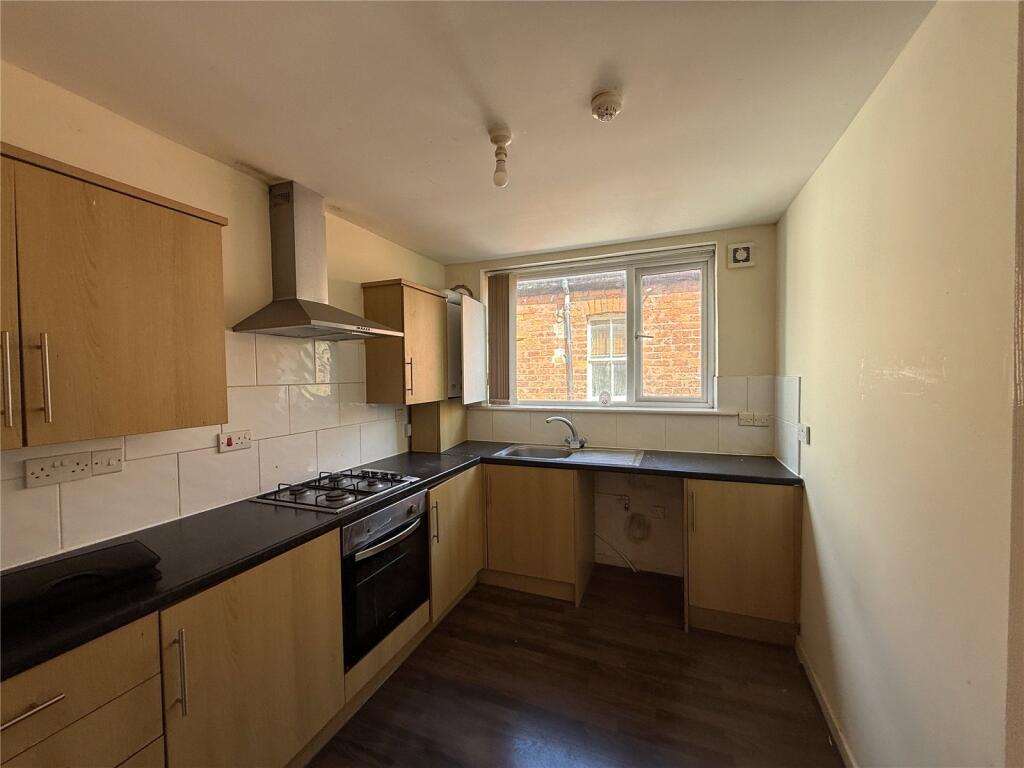 Apartment in Preston - View 4