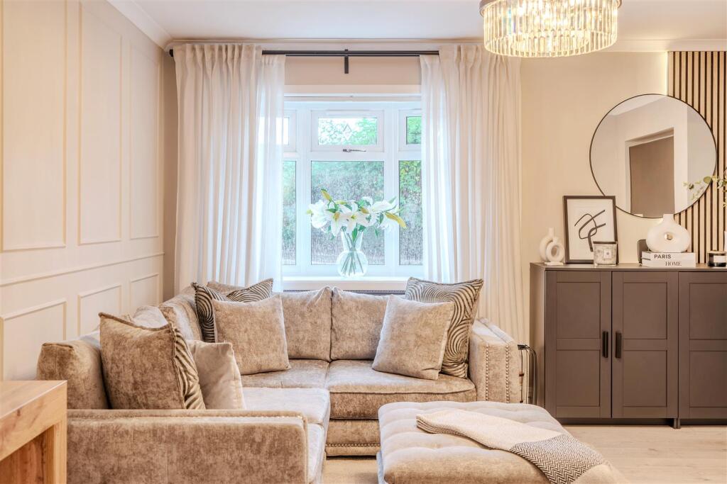 House in Motherwell, Forgewood - More