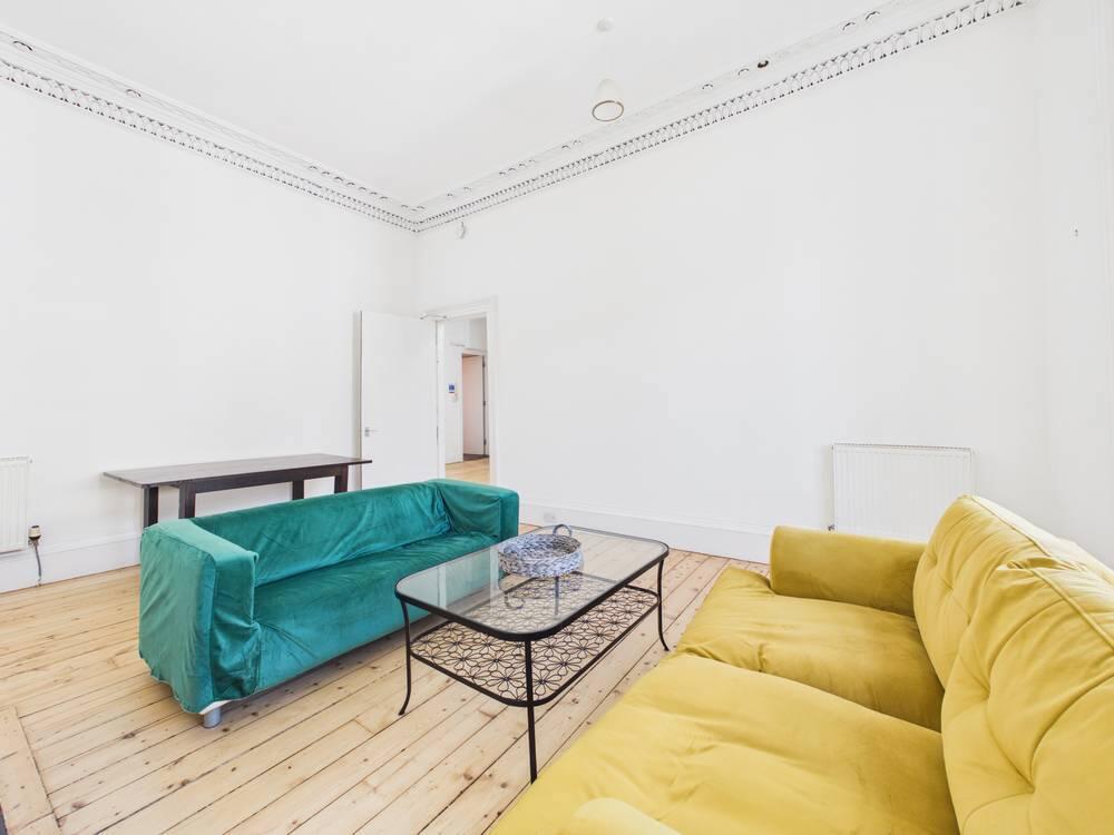 Apartment in Edinburgh, Tollcross - View 5