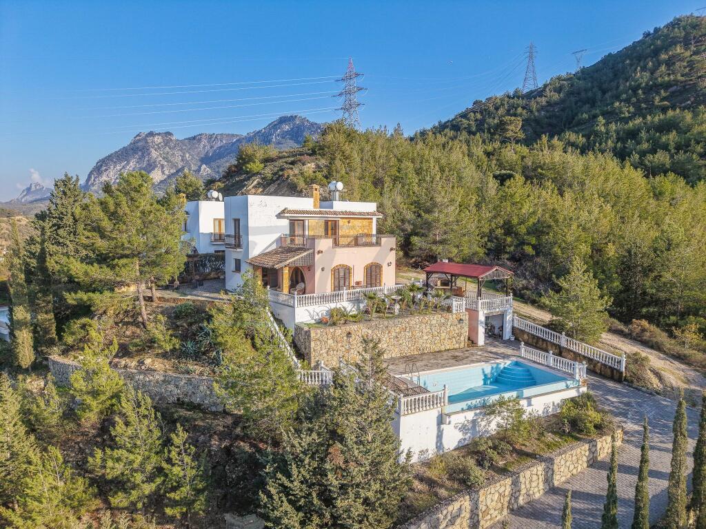 Main image of property: Kyrenia/Girne, Malatya