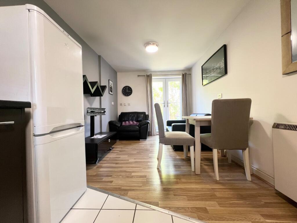 Apartment in Leeds - More