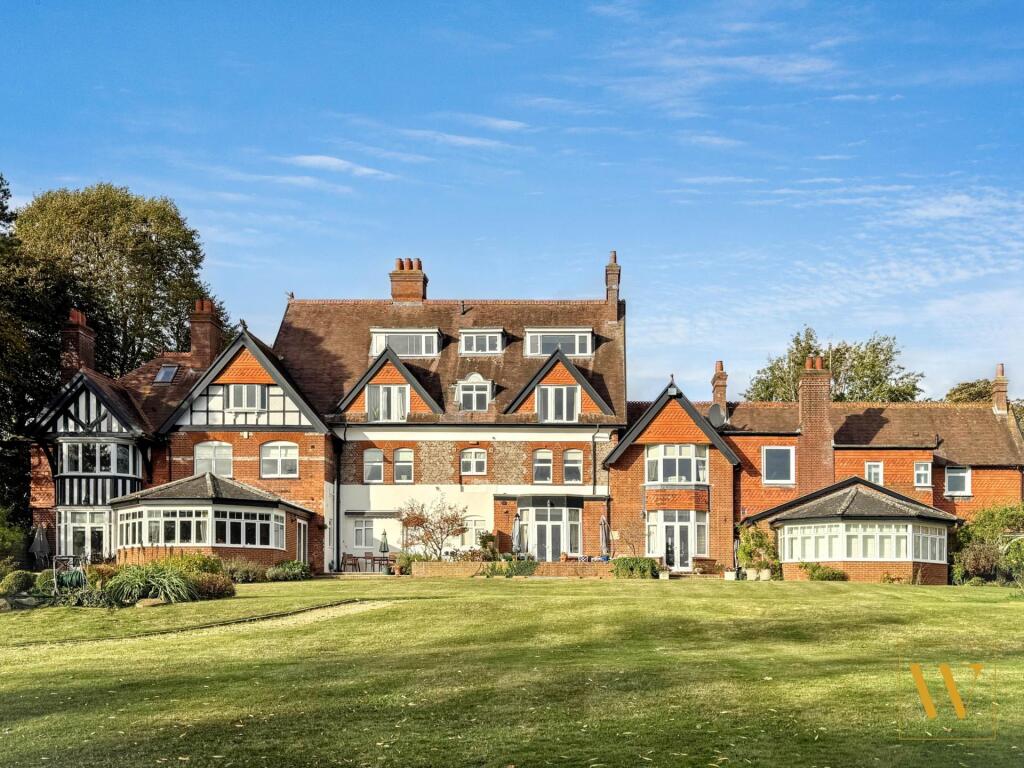 Main image of property: Riverside House, Burcot