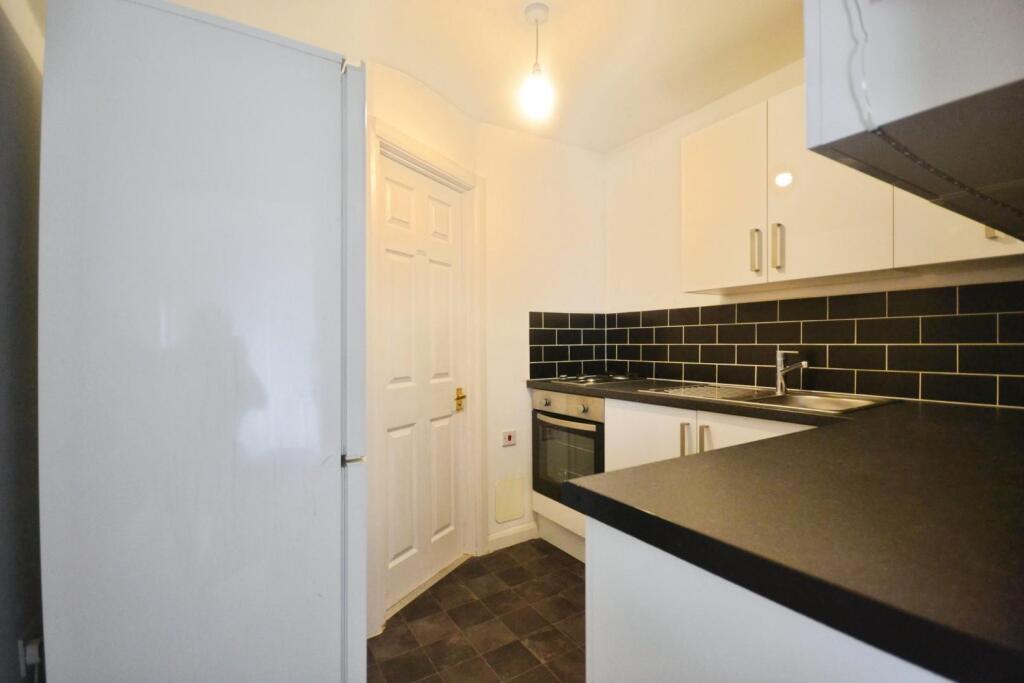 Donnington Road, Reading - View 5