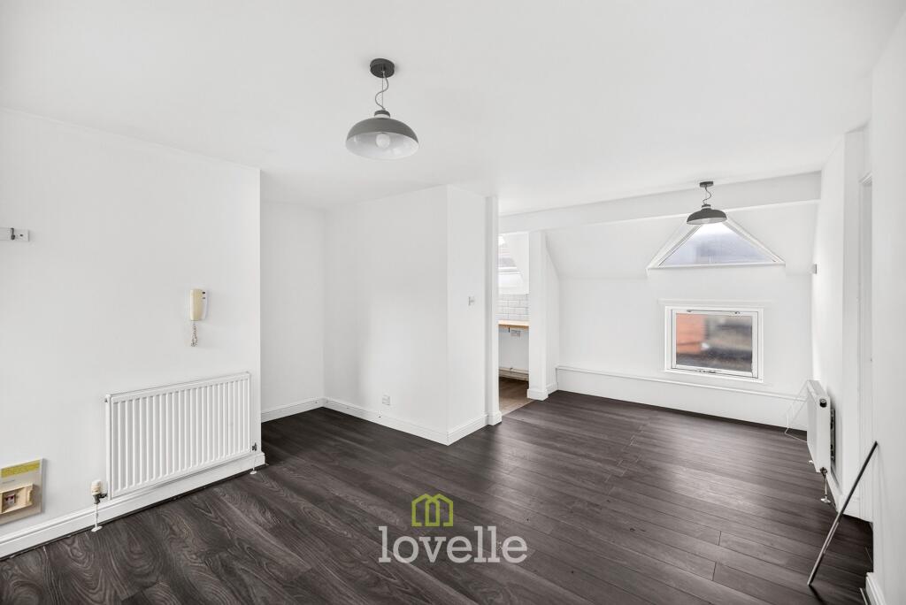 Apartment in Doncaster - View 3