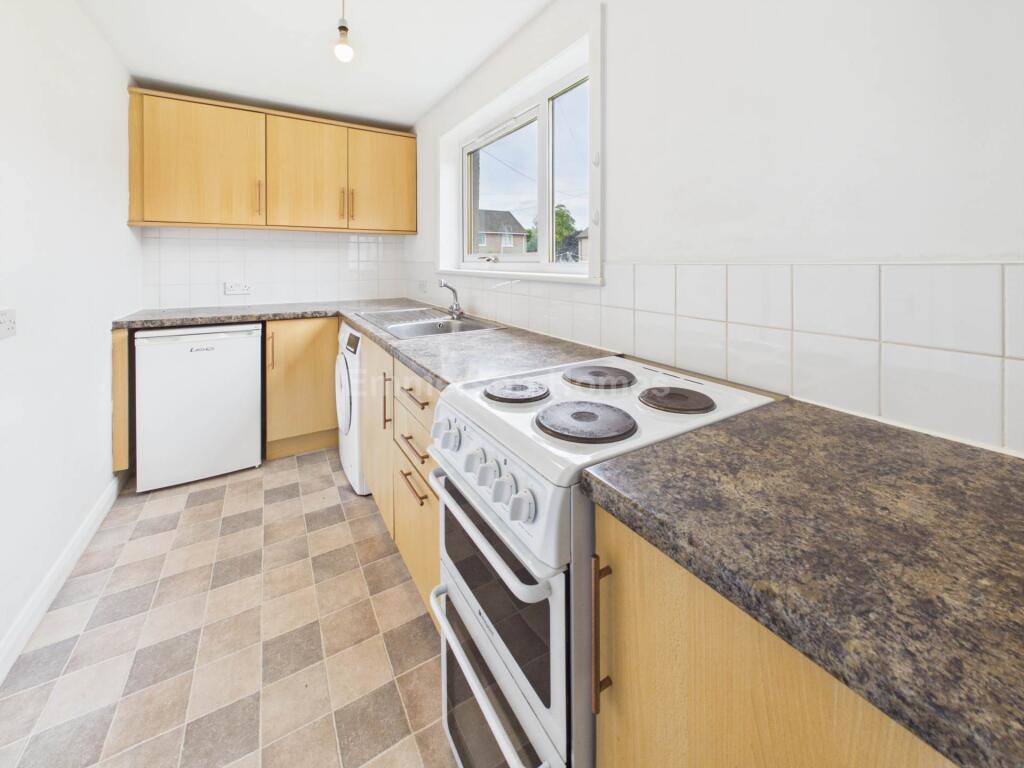 Apartment in Paisley, Renfrewshire - View 4