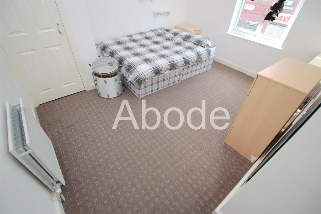 House in Leeds - View 4