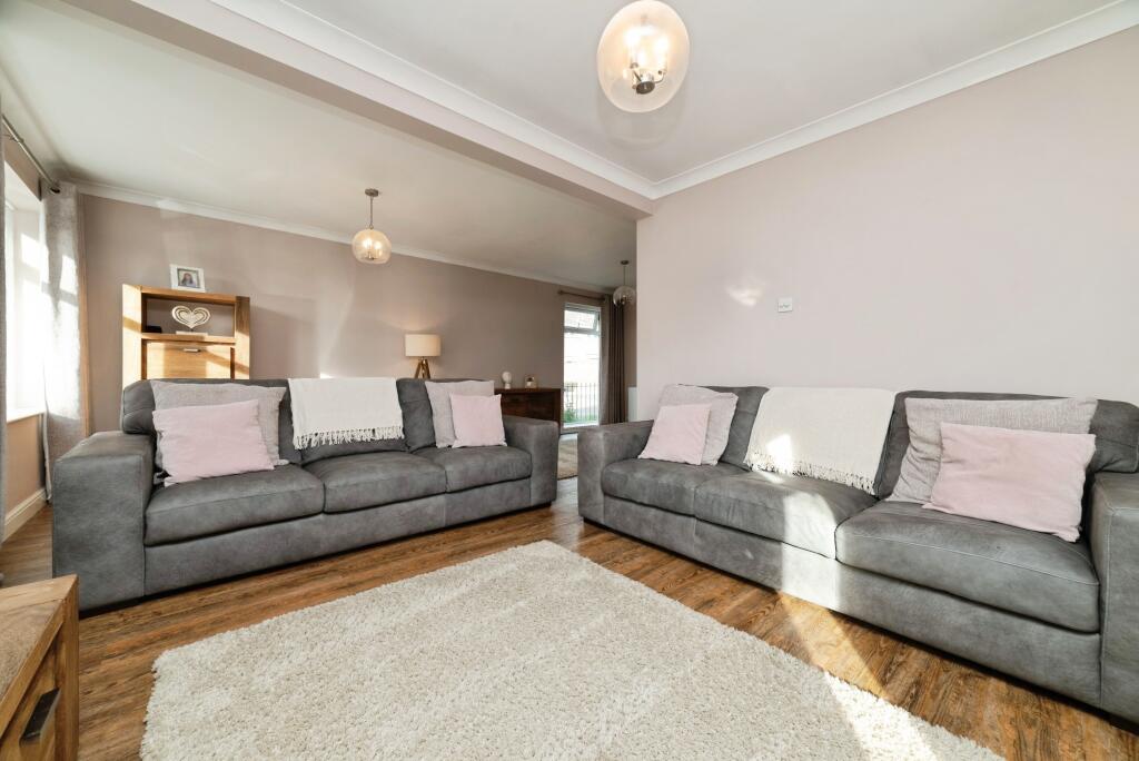 Main image of property: Jendale, Hull, HU7