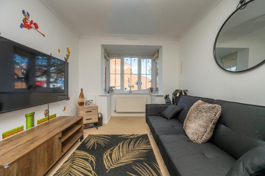 House in Stratford-on-Avon, Alcester - More