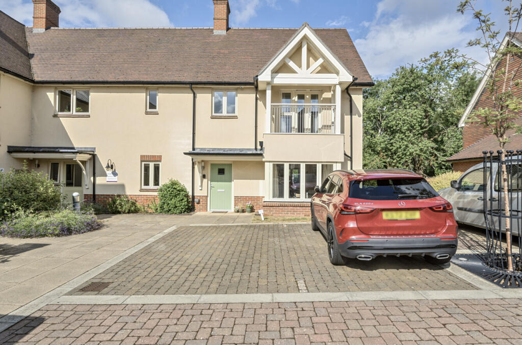 1-bed flat on Spence Close, Eastleigh, Hampshire, SO50, £325,000