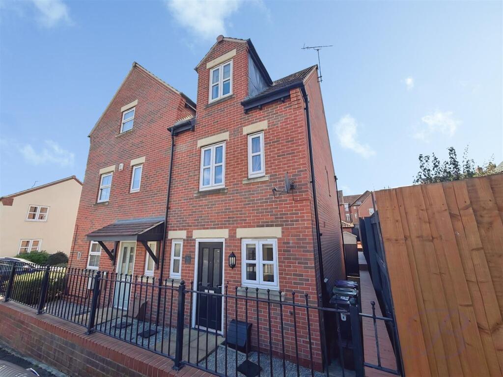 Main image of property: Vicarage Walk, Clowne, Chesterfield