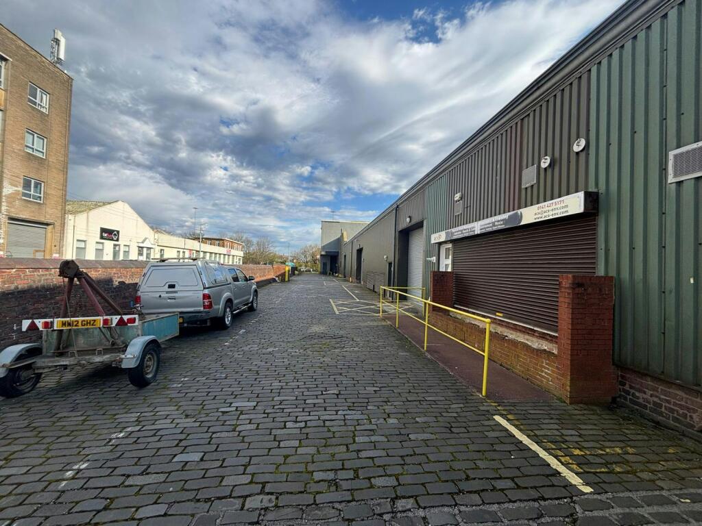 PHOTO-2026-04-15-06-56-38 9.jpg