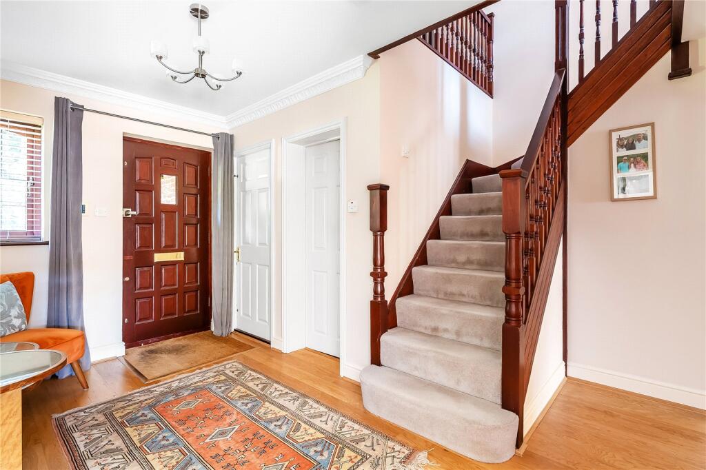 House in Redhill - View 5