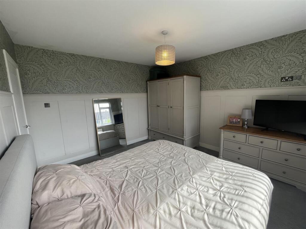 Additional image 16 of Bradford Road, Oakenshaw, Bradford