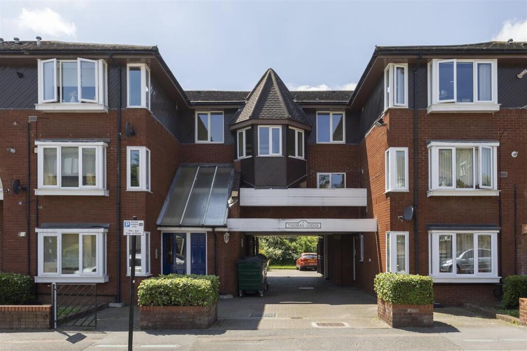 Main image of property: West Avenue, Walthamstow