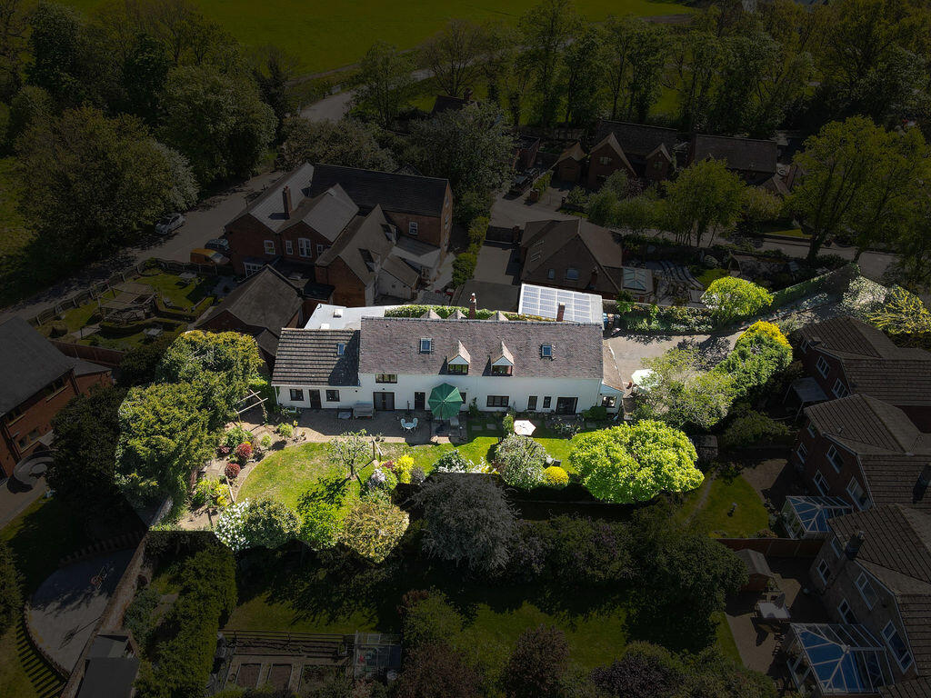 Main image of property: Peel Cottage, Park Lane, Tamworth, Bonehill B78 3HZ