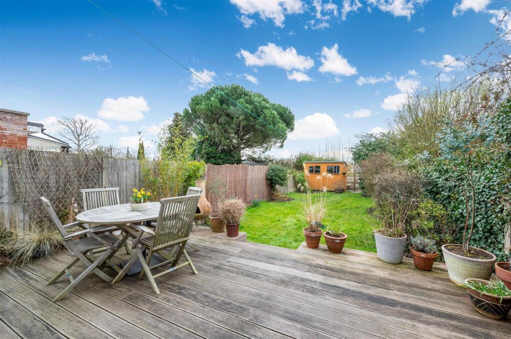 House in London - View 3
