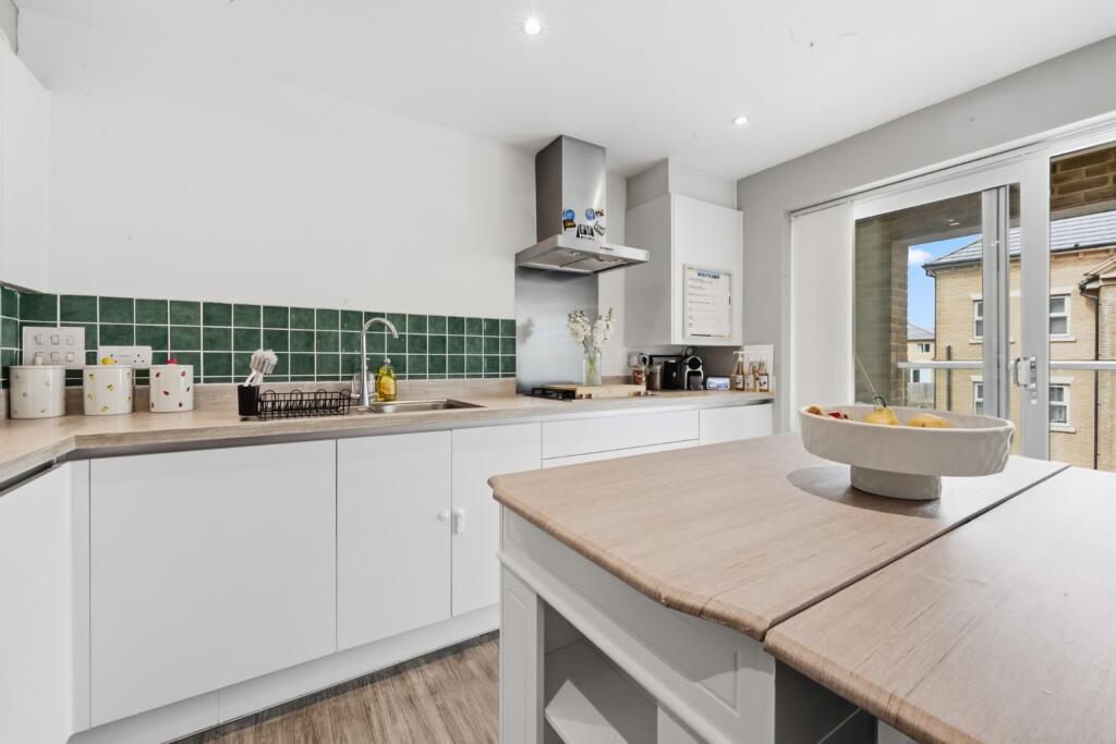 Mortimer Square, Weldon, Ebbsfleet Valley, - More