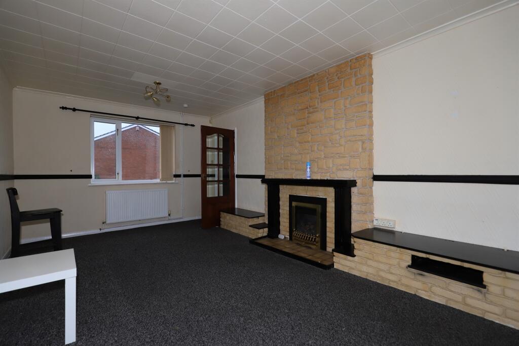 House in Wolverhampton, West Midlands - View 3