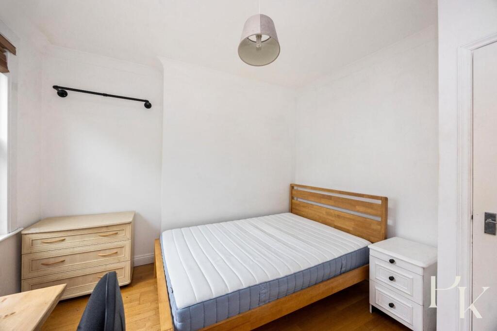 Apartment in Brighton - View 4