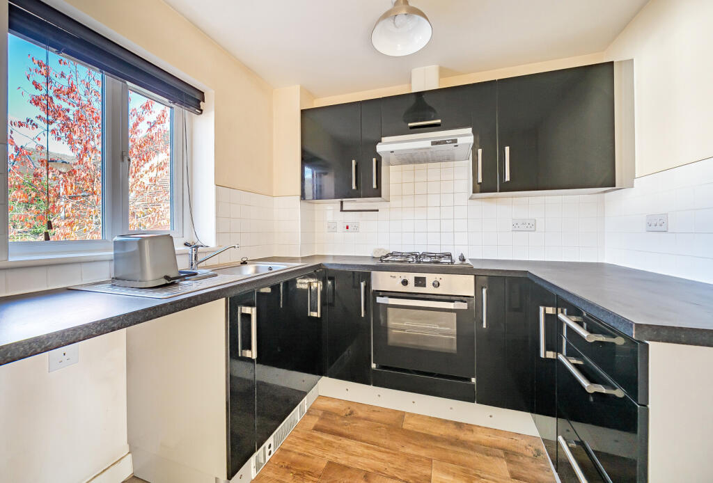 Jack Russell Close, Stroud, Gloucestershire, GL5 photo 2