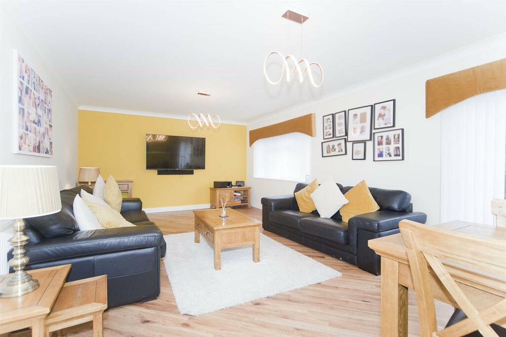 Park Avenue, Hartlepool photo 2