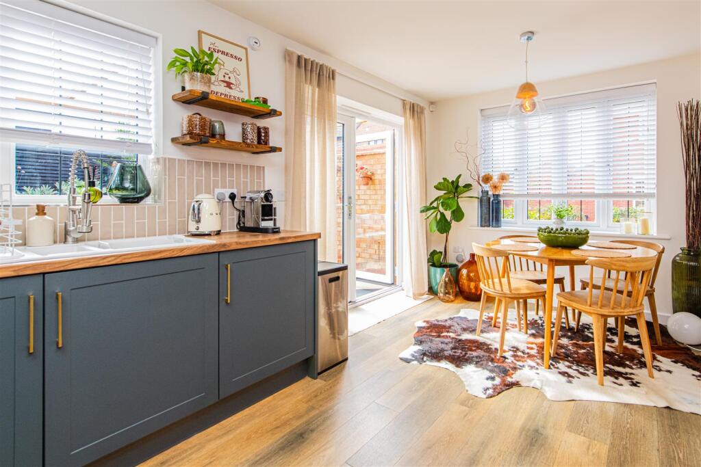 House in Northampton - View 5