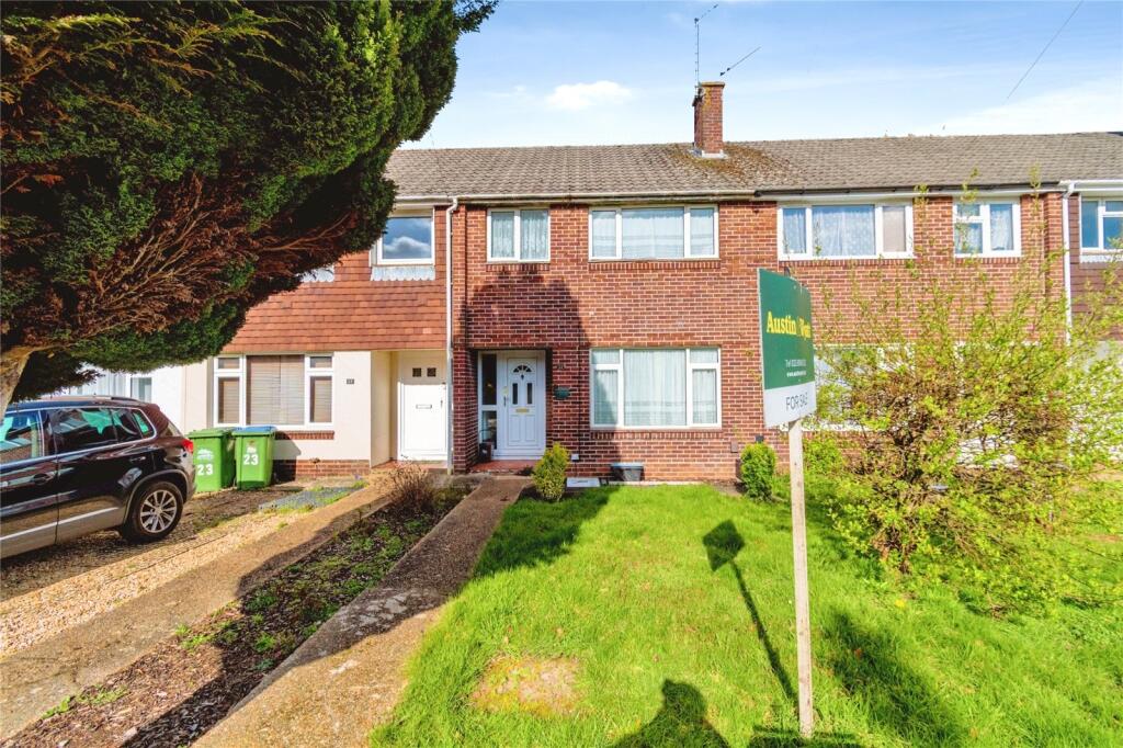 Main image of property: Claudeen Close, Southampton, Hampshire, SO18