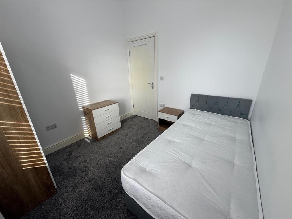 Main image of property: 2 Kings Road Spalding, PE11 1QB