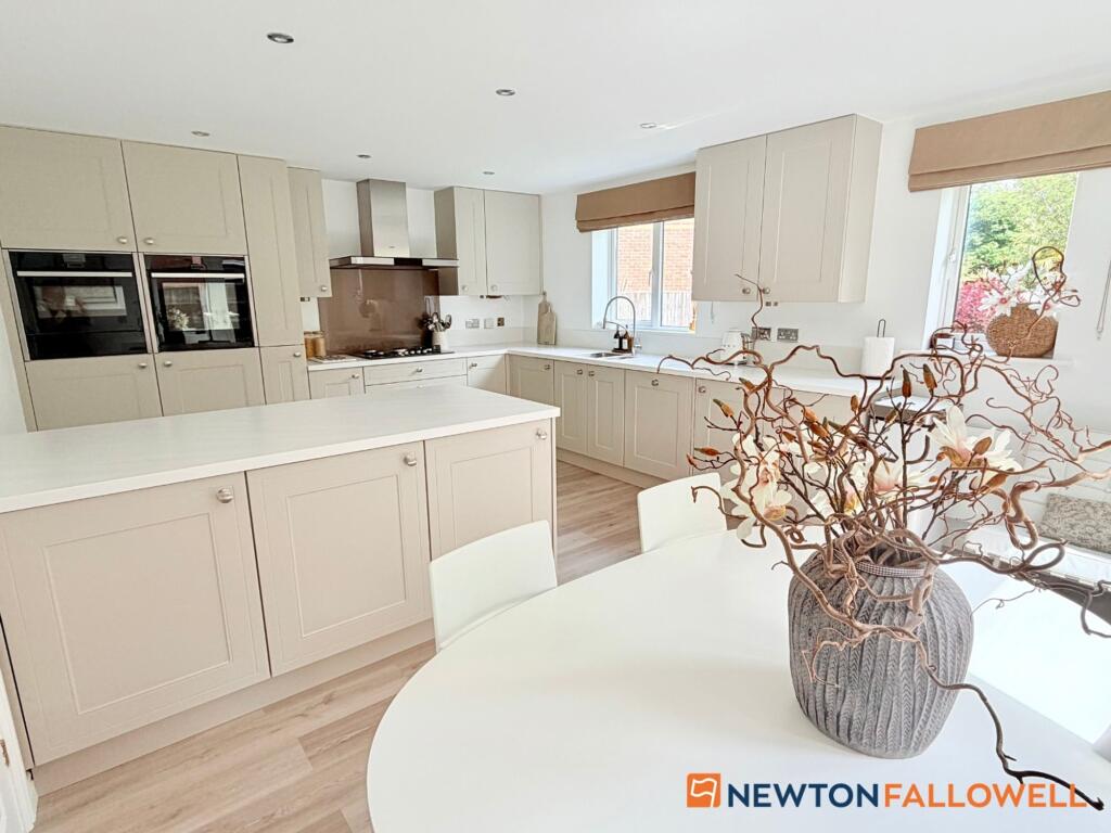 House in Newark, Fernwood - View 2