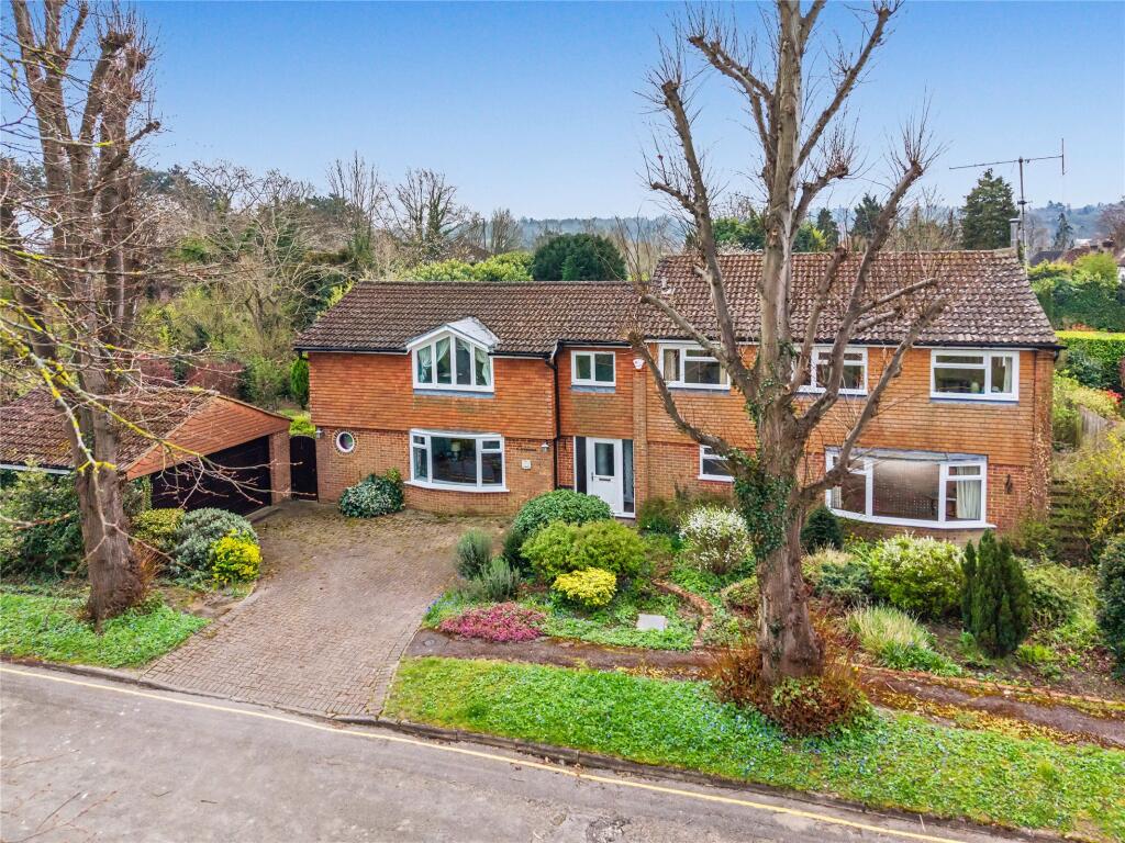 5-bed detached on Chichester Road, Dorking, Surrey, RH4, £1,300,000